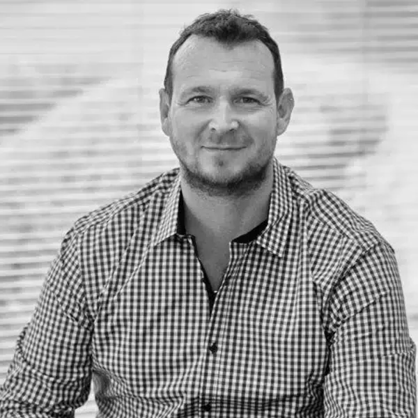 Shane Loftus new jpg }}