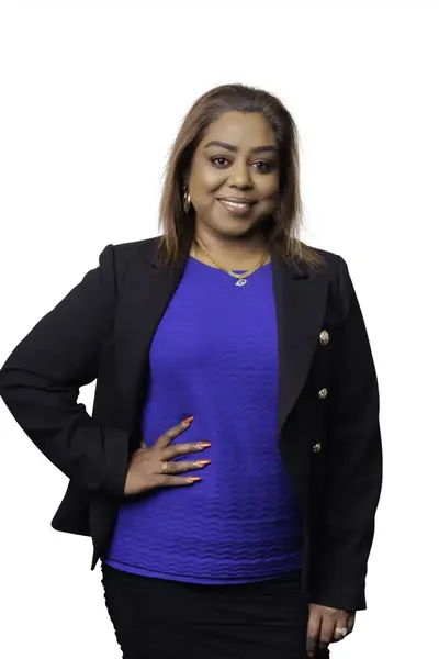 HEADSHOTS 14 800x1200 jpg